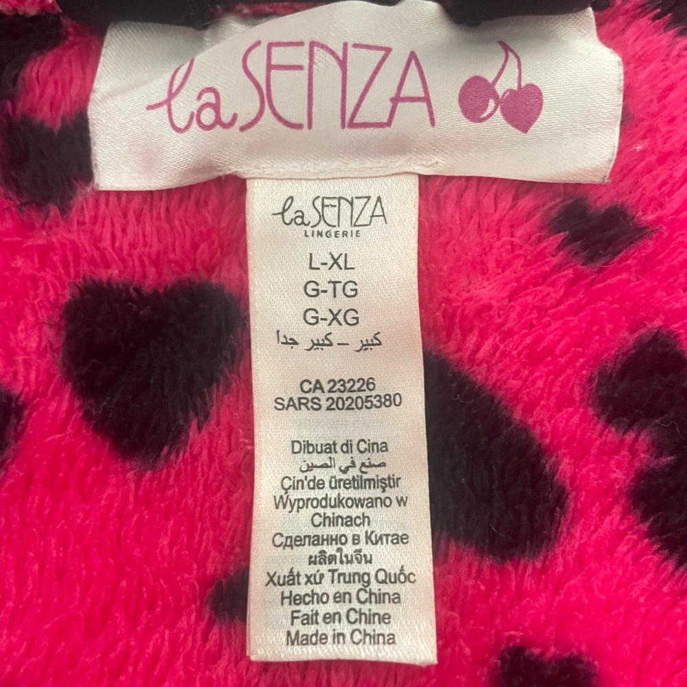 La SENZA Hot Pink and Black Harts Print Robe - Picture 9 of 10